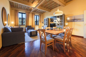 Apartments Florence- Dante's View-Piazza Santa Croce in the heart of Florence